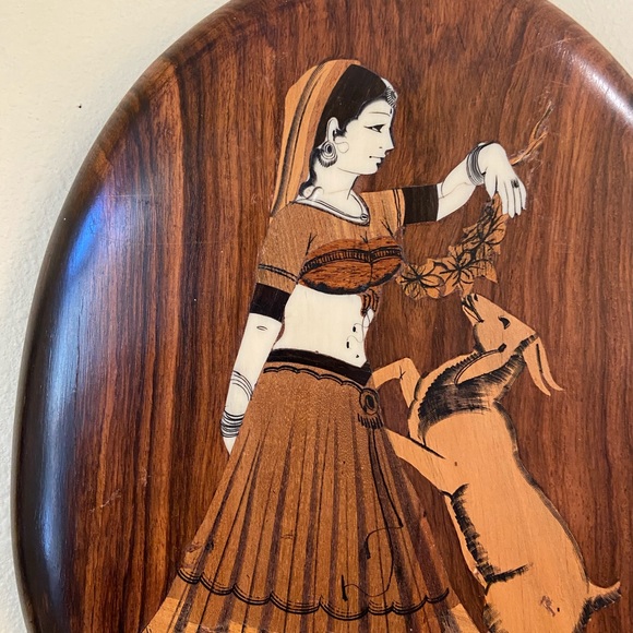 Two Vintage Gypsy Bone Wood Inlay India Woman Goat Cottage Core Homestea… - Picture 5 of 12